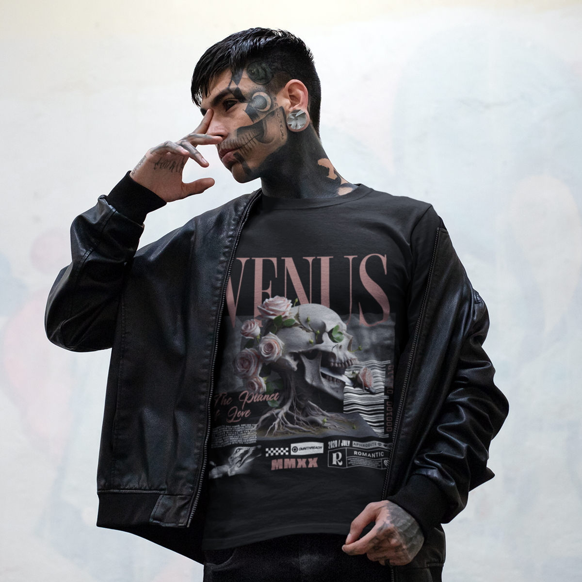 Model wearing the black Venus Aphrodite oversized graphic T-shirt